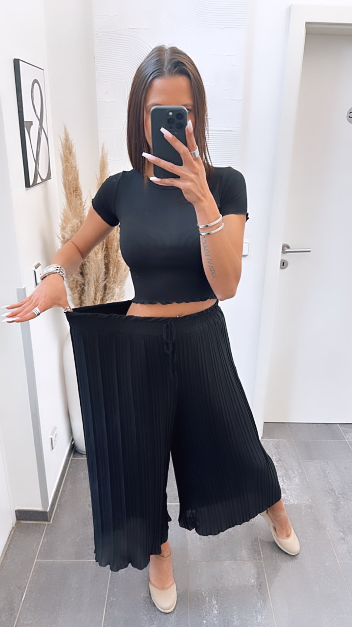 Hose Plissee / schwarz Art. 0445